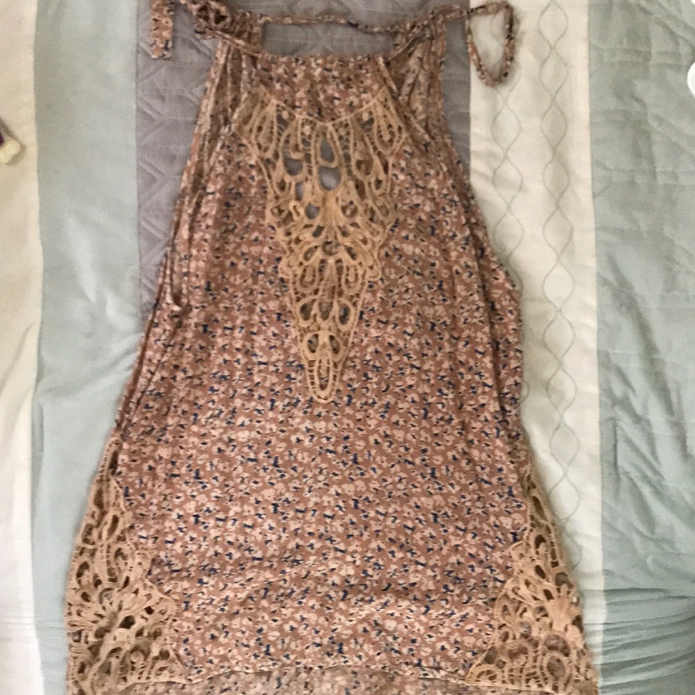 Gimmicks small floral and lace tank top